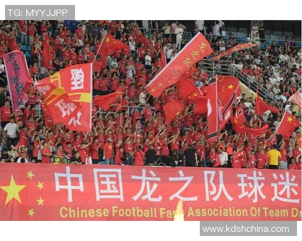 足球明星齐聚中国精彩瞬间回顾与球迷互动热情瞬间