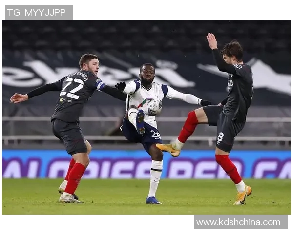 NBA决赛与足球明星的交汇点探讨与分析