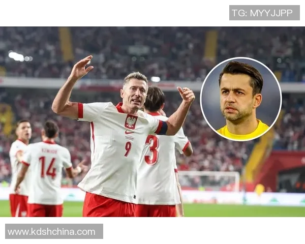 波兰国旗下的足球明星盘点及其辉煌成就解析 波兰国旗下的足球明星盘点及其辉煌成就解析
